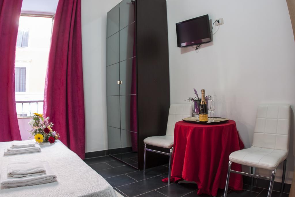 Gio' Suites Roma Quarto foto